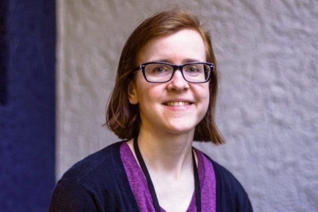 julia_looney_headshot